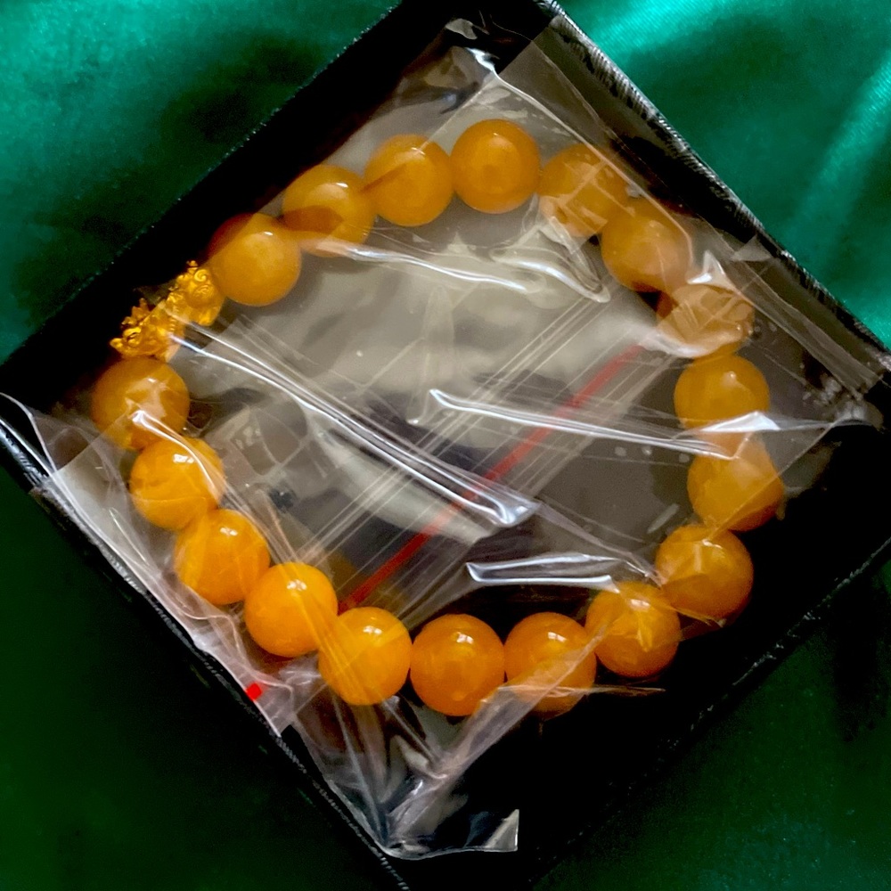 Yellow Jade Bracelet with 24K Pi Yao Charm